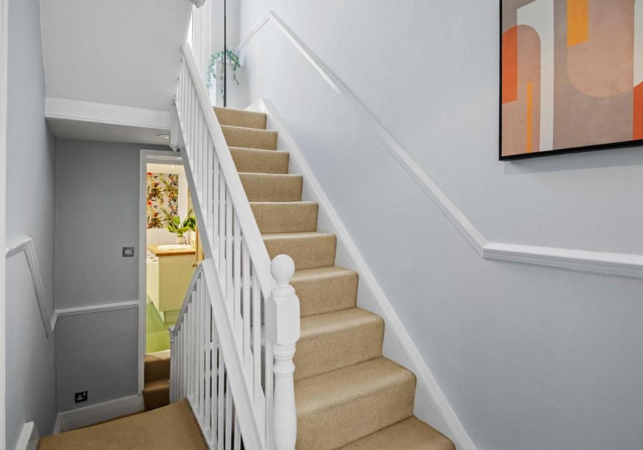 The Townhouse By My Getaways Free Parking Holiday home Brighton